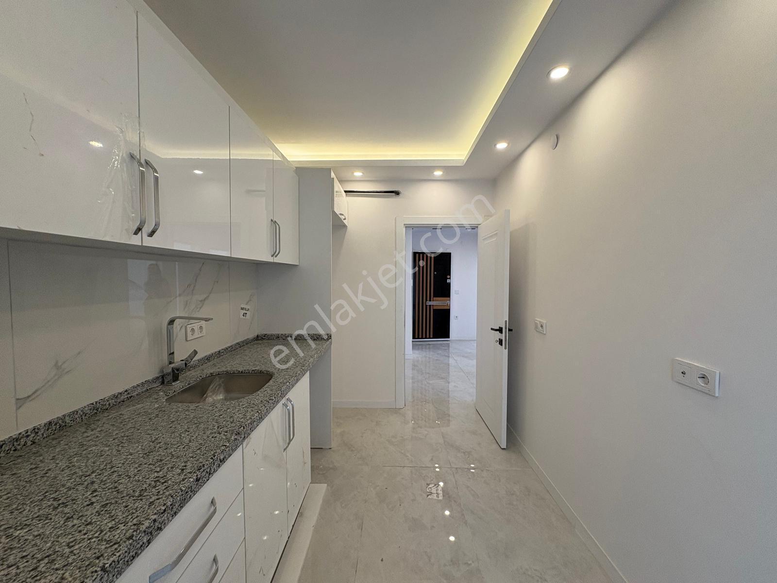 Merkez Gayrimenkul'den Denizköşklerde 2+1 Sıfır Ön Cephe — fotoğraf 31