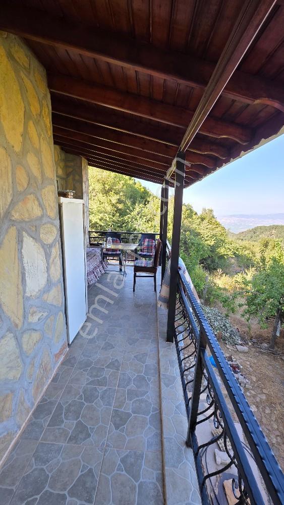 Manisa / Şehzadeler / Ayvacık Köyünde Doğayla İç İçe Villa — fotoğraf 13
