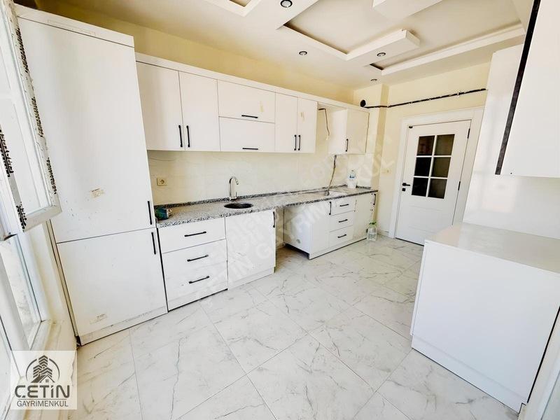 Çetin Gayrimenkulden Altınşehir Lisesi Civarı Satılık 3+1 Daire — fotoğraf 2