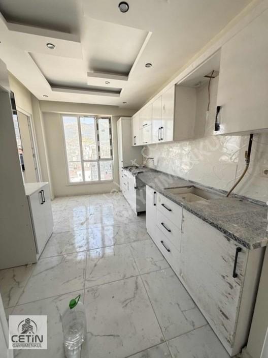 Çetin Gayrimenkulden Altınşehir Lisesi Civarı Satılık 3+1 Daire — fotoğraf 3