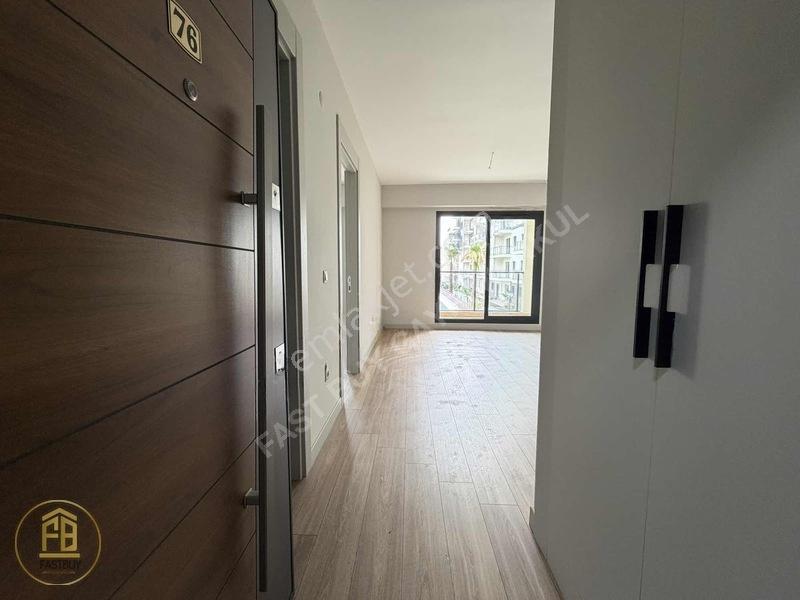 Çiğli Park Yaşam Atlantis Havuz Cephe Satılık 1+1 Daire — fotoğraf 2