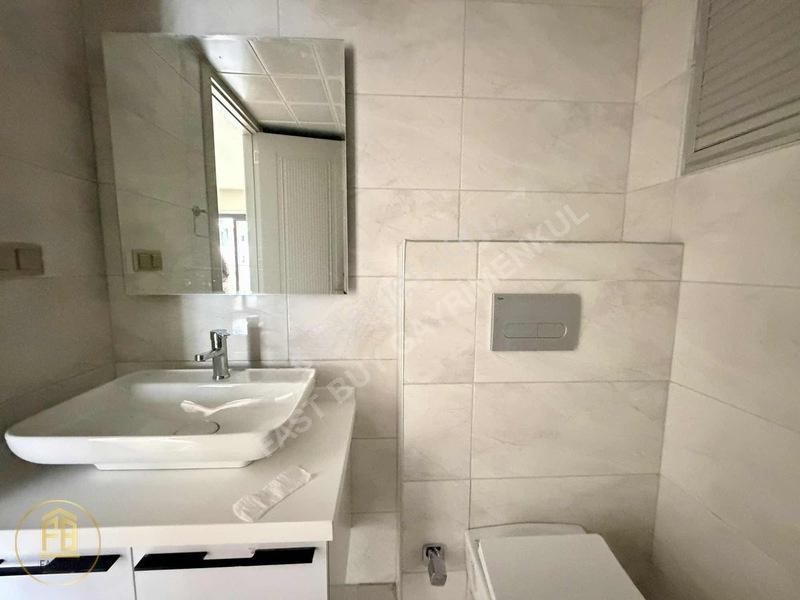 Çiğli Park Yaşam Atlantis Havuz Cephe Satılık 1+1 Daire — fotoğraf 13