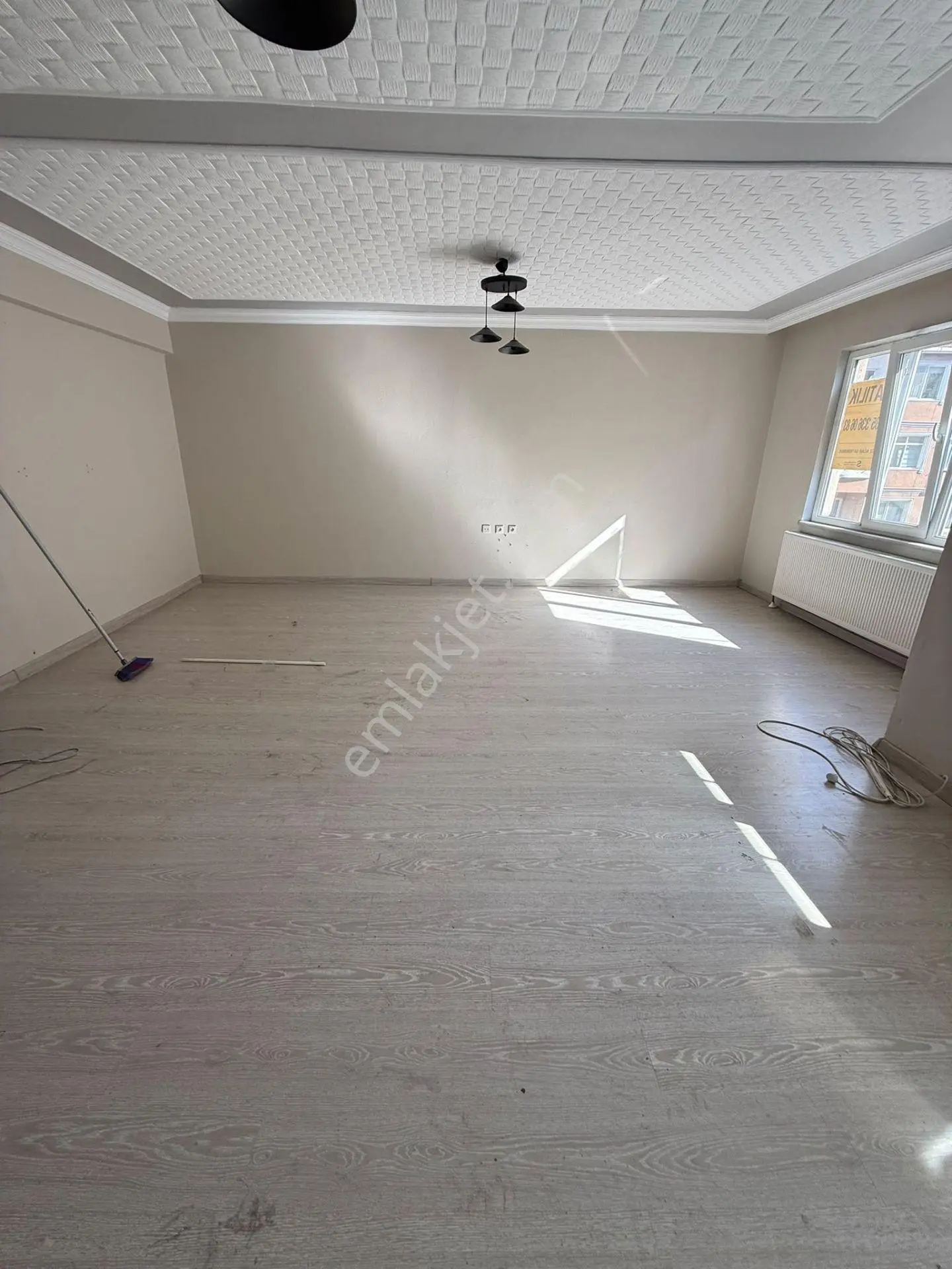 Göktürk Gayrimenkulden Seyhsinan Kumyol Caddesi Üzeri 3+1 Satılık Daire
