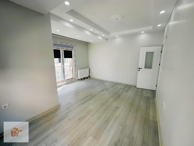 Yeşilova Mahallesinde 4+2 Köşe Başı Dubleks Daire — fotoğraf 5