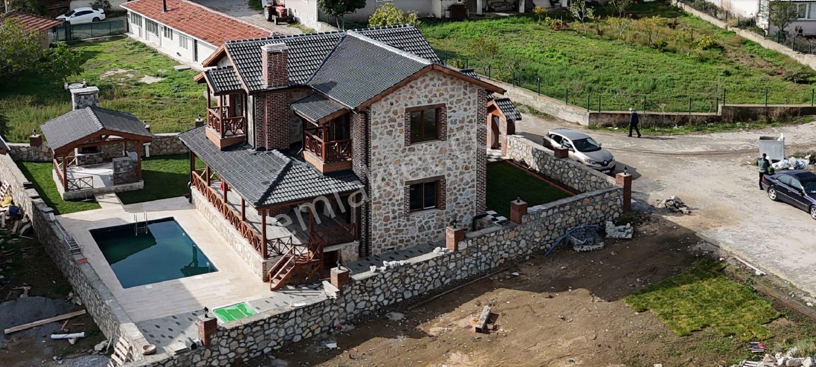 ⚜️kırklareli Merkez'e Yakın Satılık Taş Ev Havuzlu Bahçeli Garajlı Doğa İle İç İçe ⚜️ — fotoğraf 17