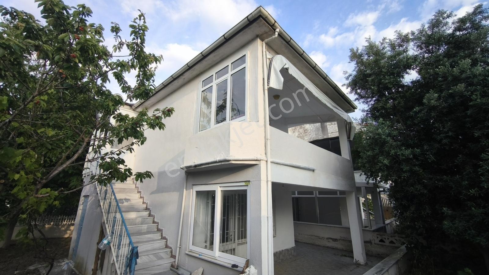 Kaya Emlak-K.Terzi/Feneryalı-2 Sitesi Üst Kat 2+1 Satılık Yazlık