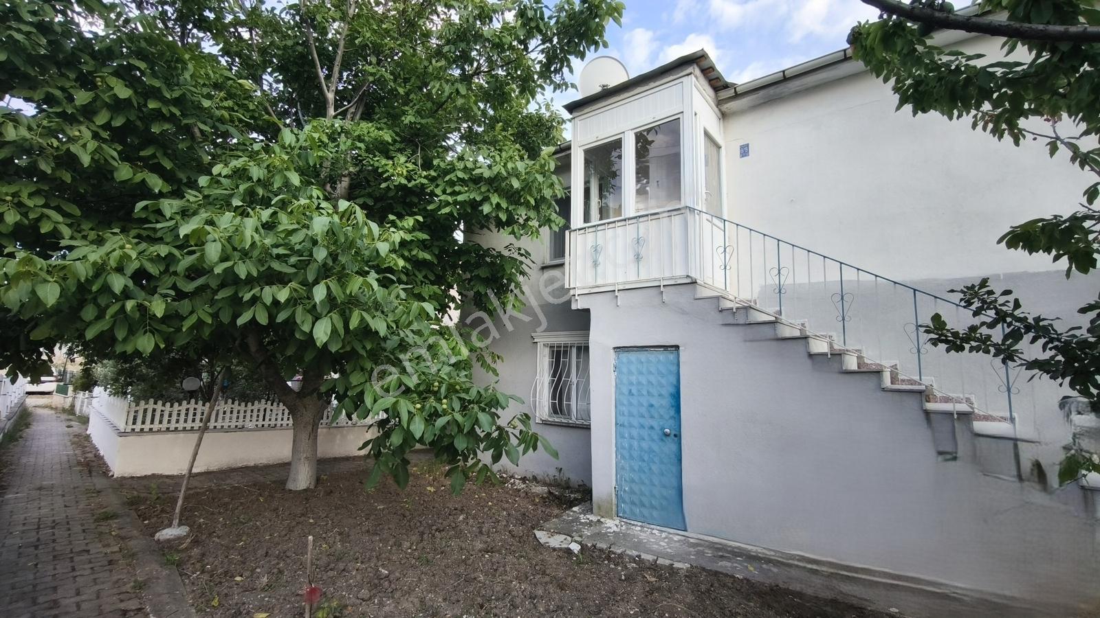 Kaya Emlak-k.terzi/feneryalı-2 Sitesi Üst Kat 2+1 Satılık Yazlık — fotoğraf 2