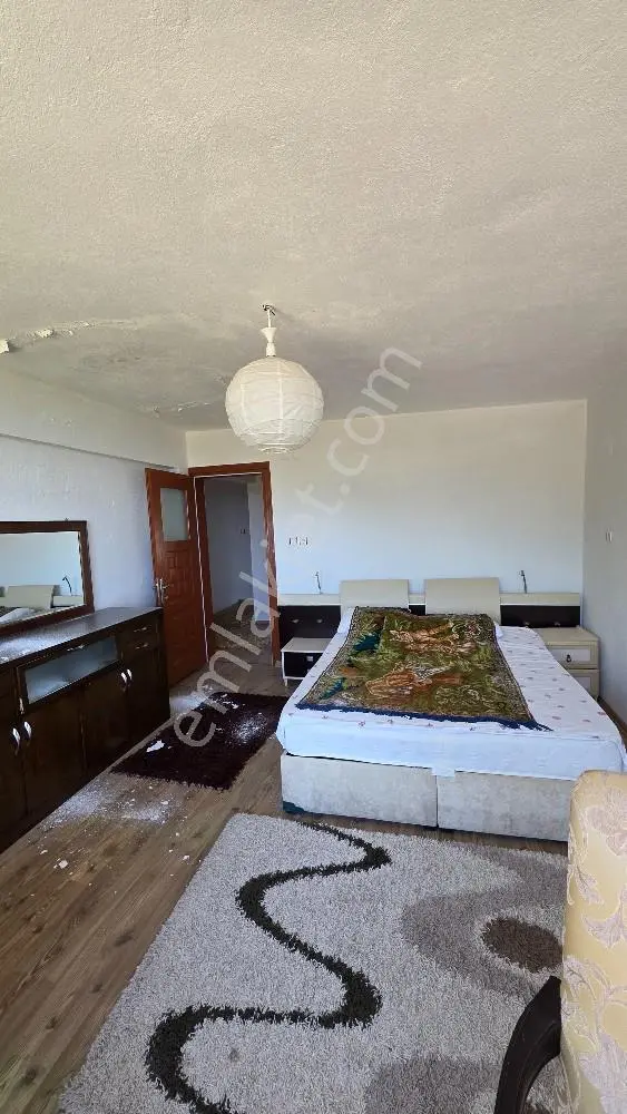 Manisa Şehzadeler Ayvacık Köyünde 299 M² Arsa İçinde Villa — fotoğraf 3