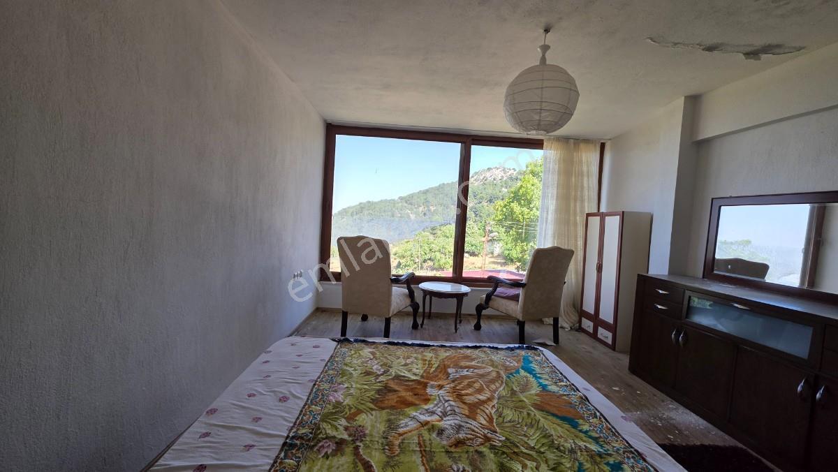 Manisa Şehzadeler Ayvacık Köyünde 299 M² Arsa İçinde Villa — fotoğraf 7
