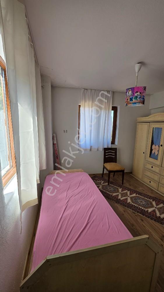 Manisa Şehzadeler Ayvacık Köyünde 299 M² Arsa İçinde Villa — fotoğraf 11