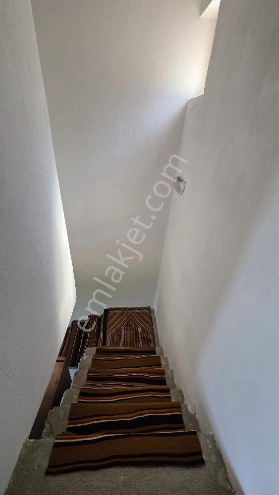 Manisa Şehzadeler Ayvacık Köyünde 299 M² Arsa İçinde Villa — fotoğraf 17