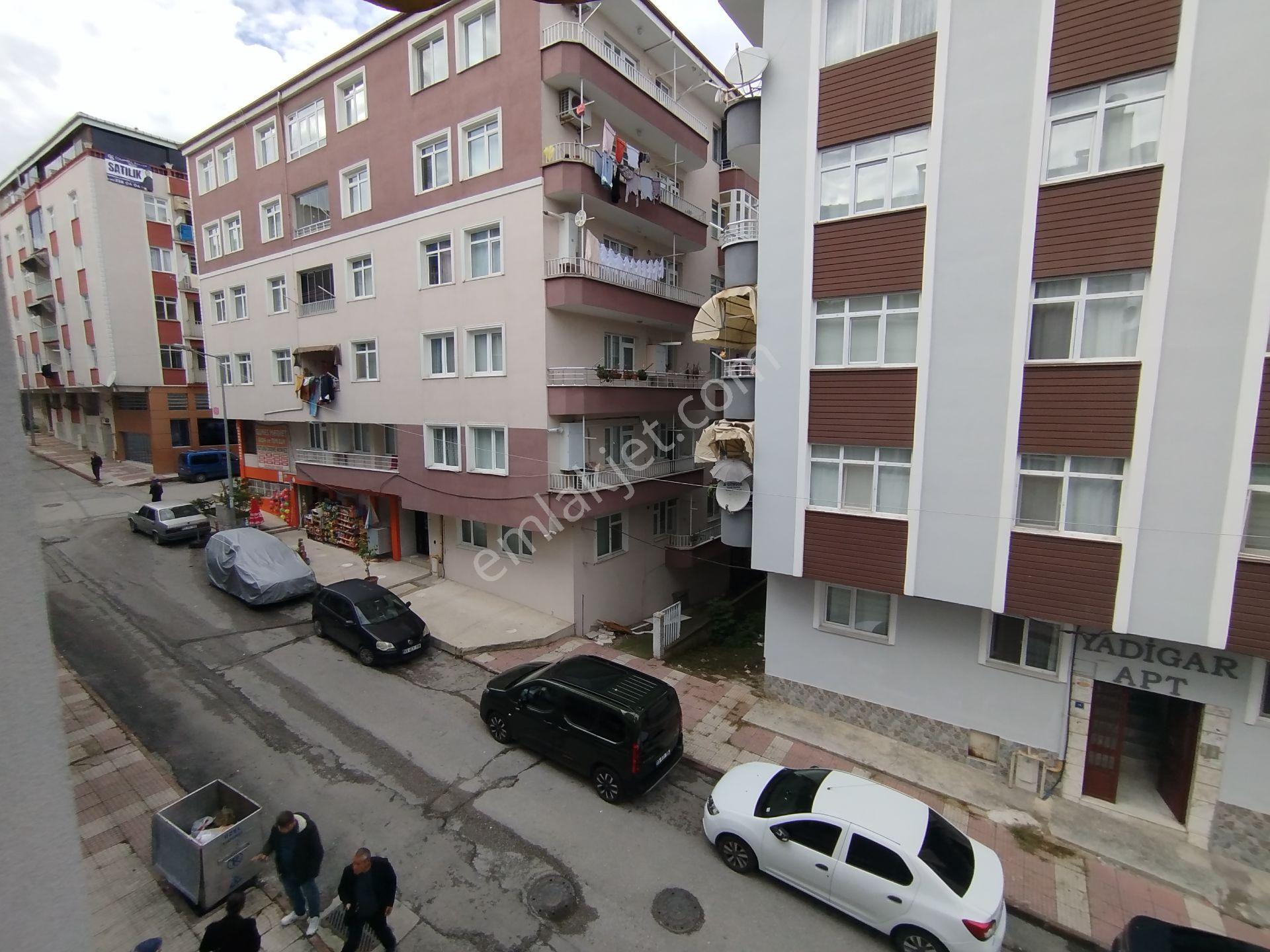 Yeski Emlâk İnşaattan Satılık 3+1 Adalet Mahallesi — fotoğraf 19