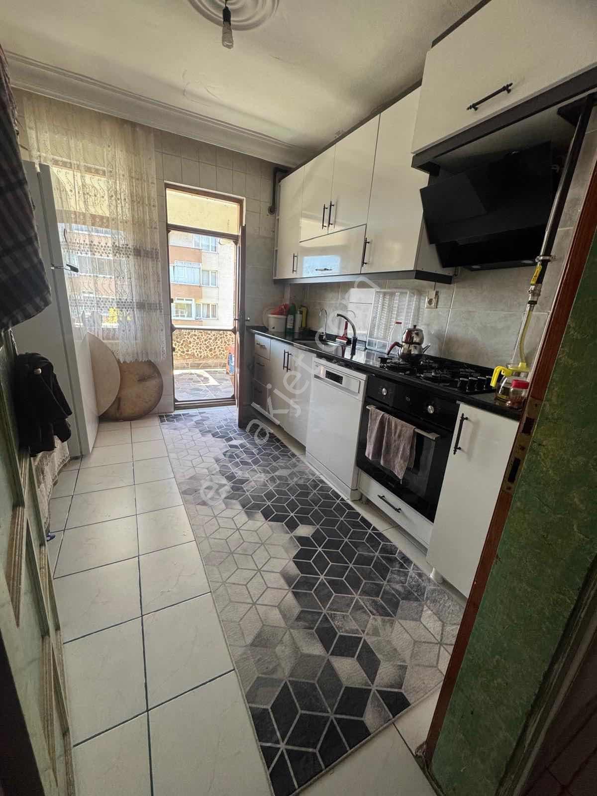 Türkan Emlaktan Liman Kavşağında 155 M² 3+1 Satılık Ferah Daire — fotoğraf 8