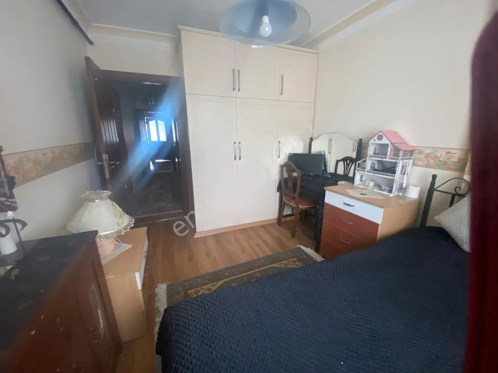 3+1 S.demirel Bulvarı Göl Manzaralı Önü Kapanmaz Dgaz 185m2 Hasarsız 2balkon Oda Büyüklüğü Kiler. — fotoğraf 6