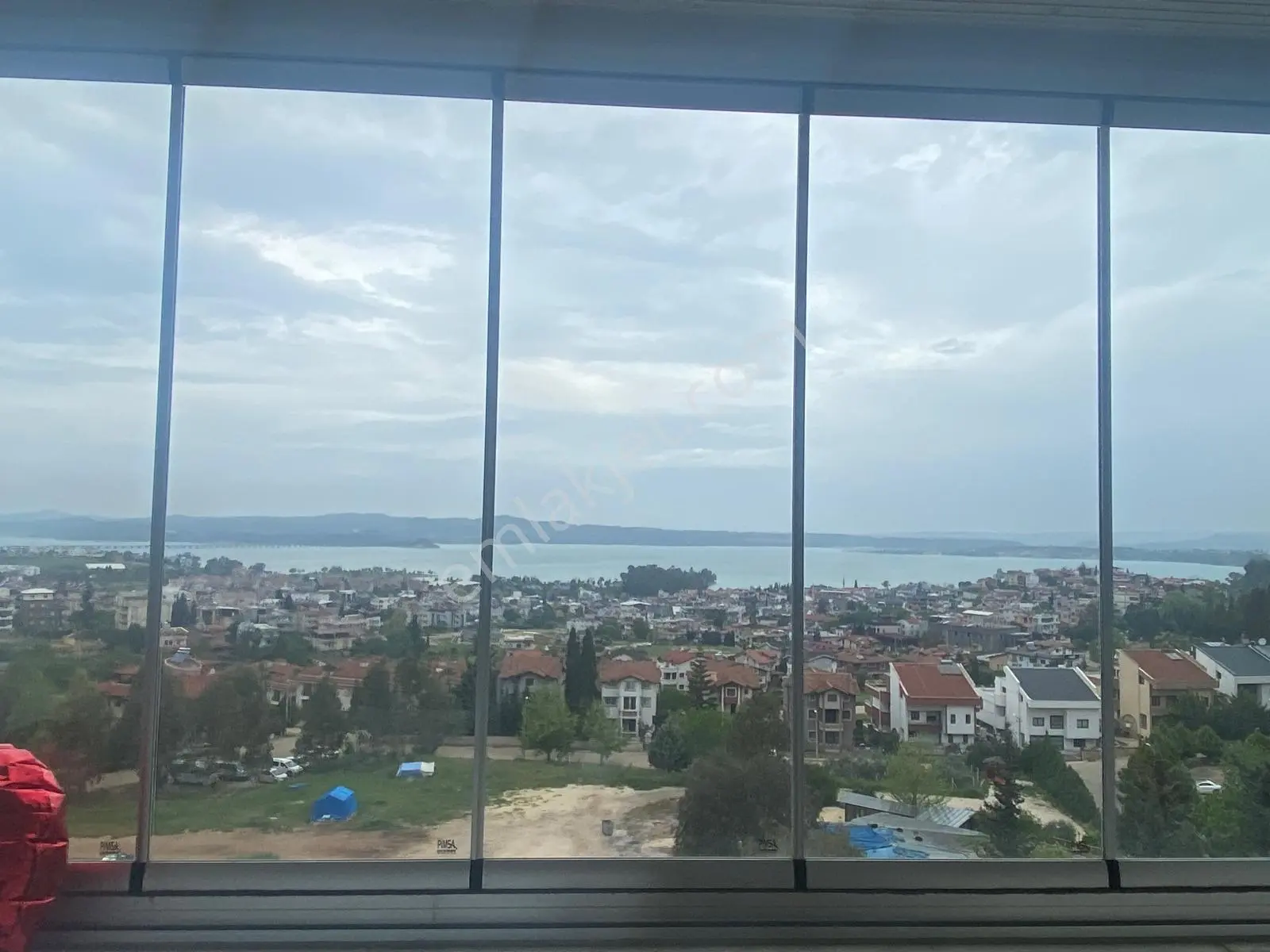 3+1 S.demirel Bulvarı Göl Manzaralı Önü Kapanmaz Dgaz 185m2 Hasarsız 2balkon Oda Büyüklüğü Kiler. — fotoğraf 13