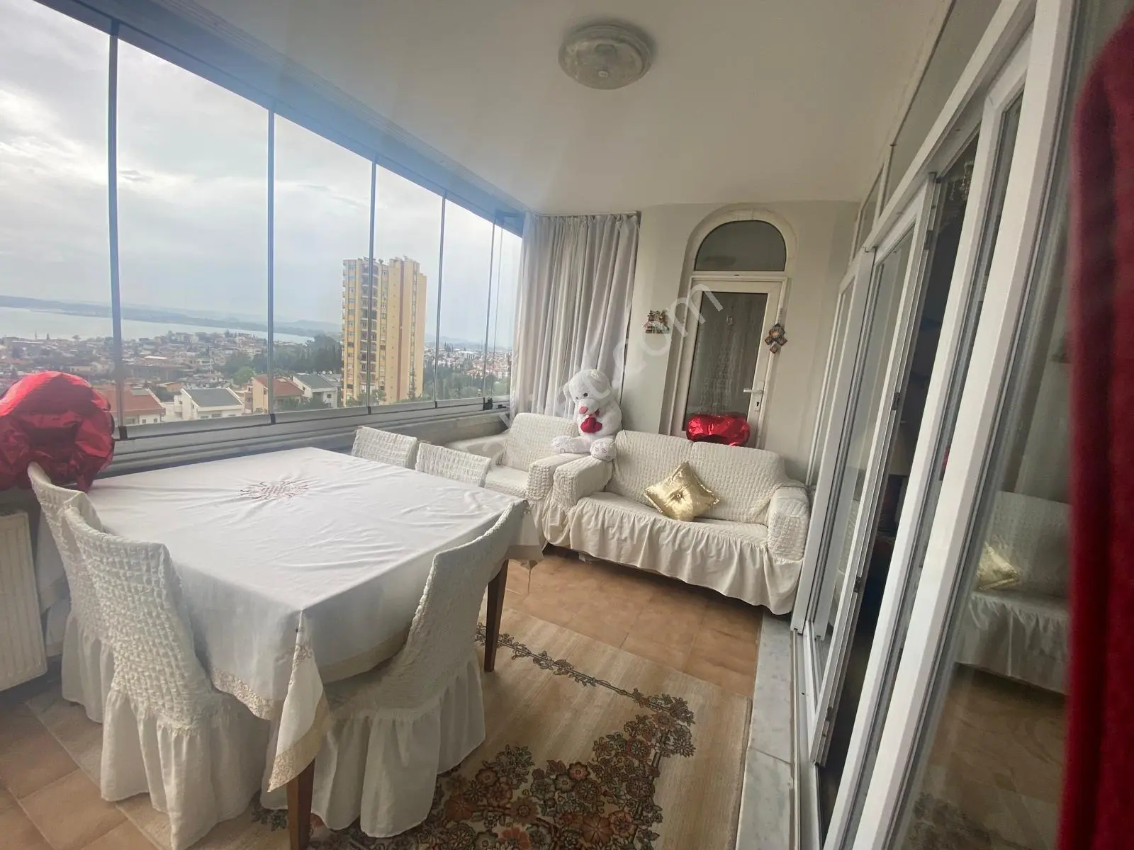 3+1 S.demirel Bulvarı Göl Manzaralı Önü Kapanmaz Dgaz 185m2 Hasarsız 2balkon Oda Büyüklüğü Kiler. — fotoğraf 17