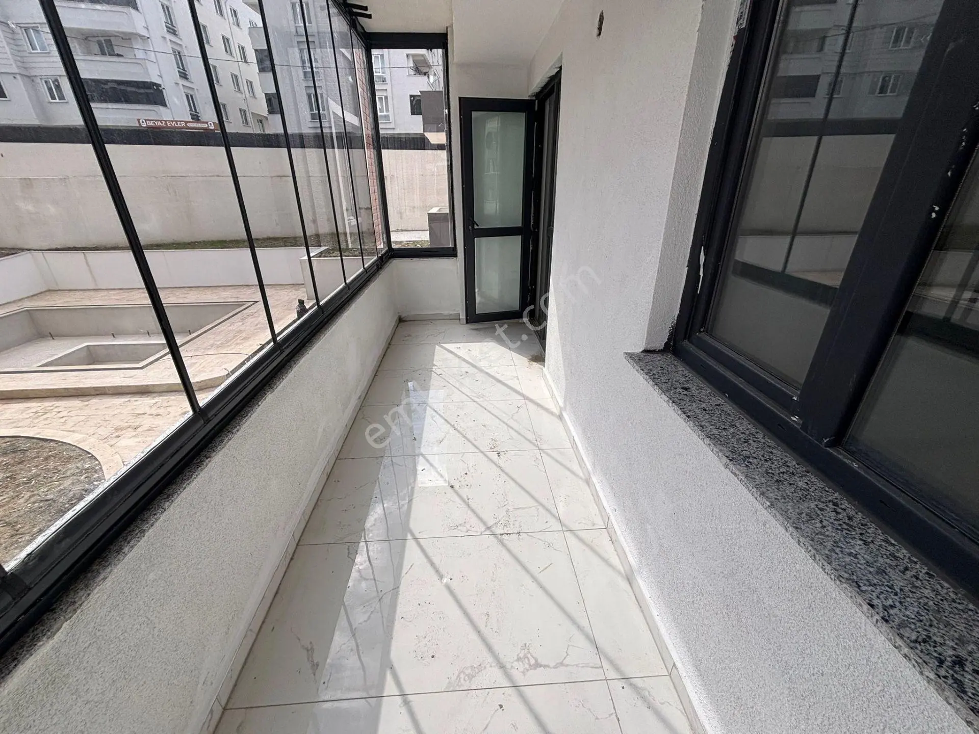 **eryıldız İnşaat'tan 7/24 Güvenlikli Havuzlu Site İçinde 115m2 Ebeweyn Banyolu 2+1 — fotoğraf 9