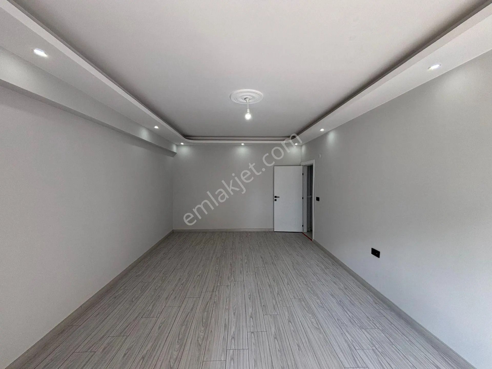 **eryıldız İnşaat'tan 7/24 Güvenlikli Havuzlu Site İçinde 115m2 Ebeweyn Banyolu 2+1 — fotoğraf 18