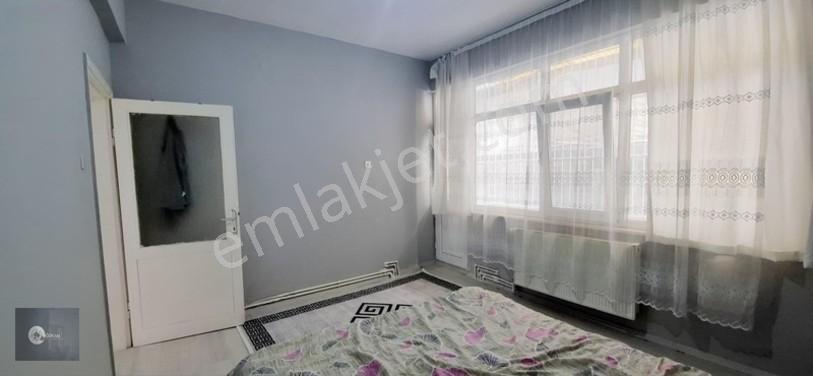 Satılık Merkezi Konumdamutfak Ayrı 2+1 — fotoğraf 14