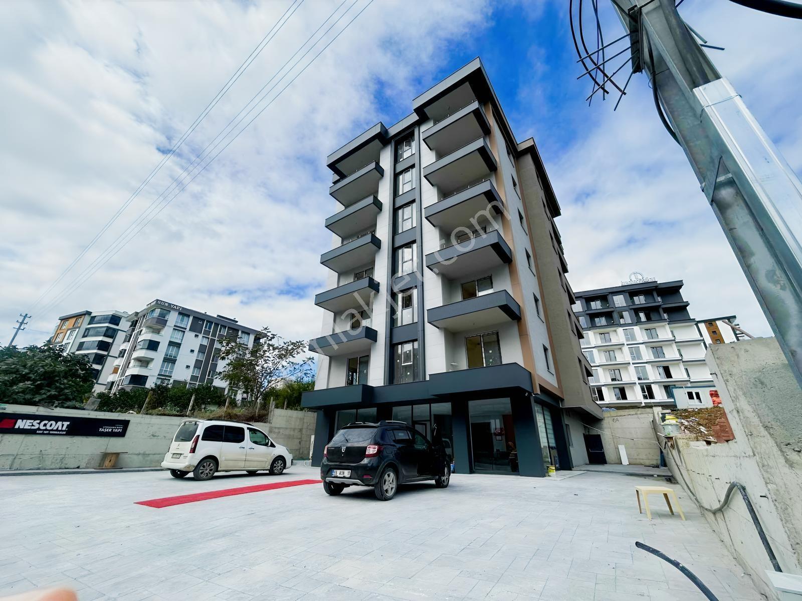 Bulvara Cephe Satılık 1+1 Daireler — fotoğraf 21