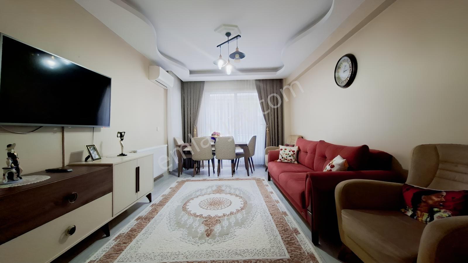 Hürriyet Mah, Kapalı Otoparklı, Kapalı Mutfak(2+1)satılık Daire