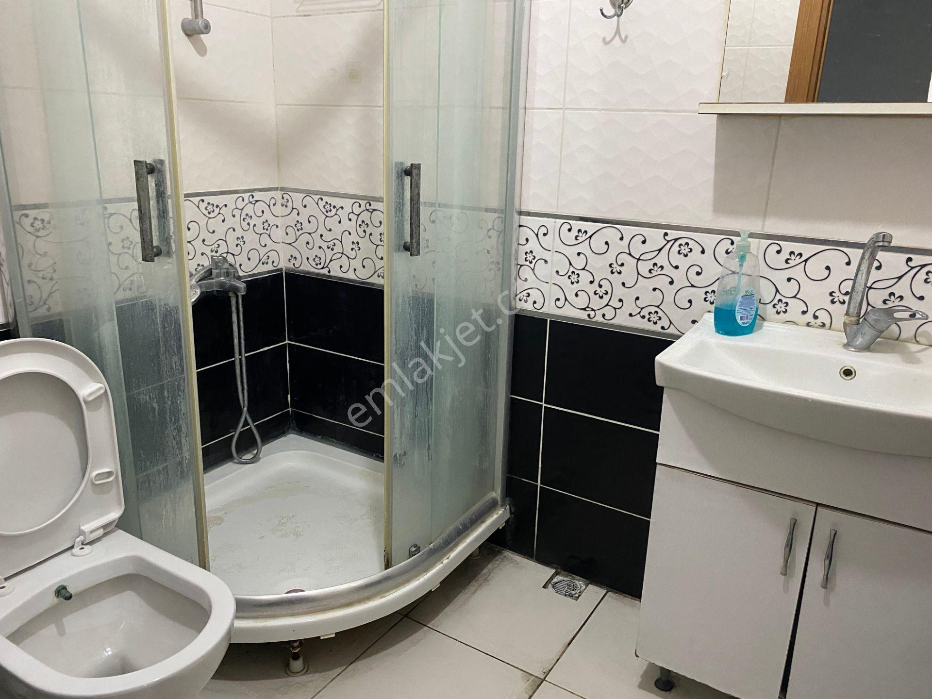 Avrupa Emlak Tan Namık Kemal Mh 70m² 1+1 Bahçe Kat,7 Yaş,iskanlı, Y.t Ünüvesitesi Karşısında,satılık — fotoğraf 6