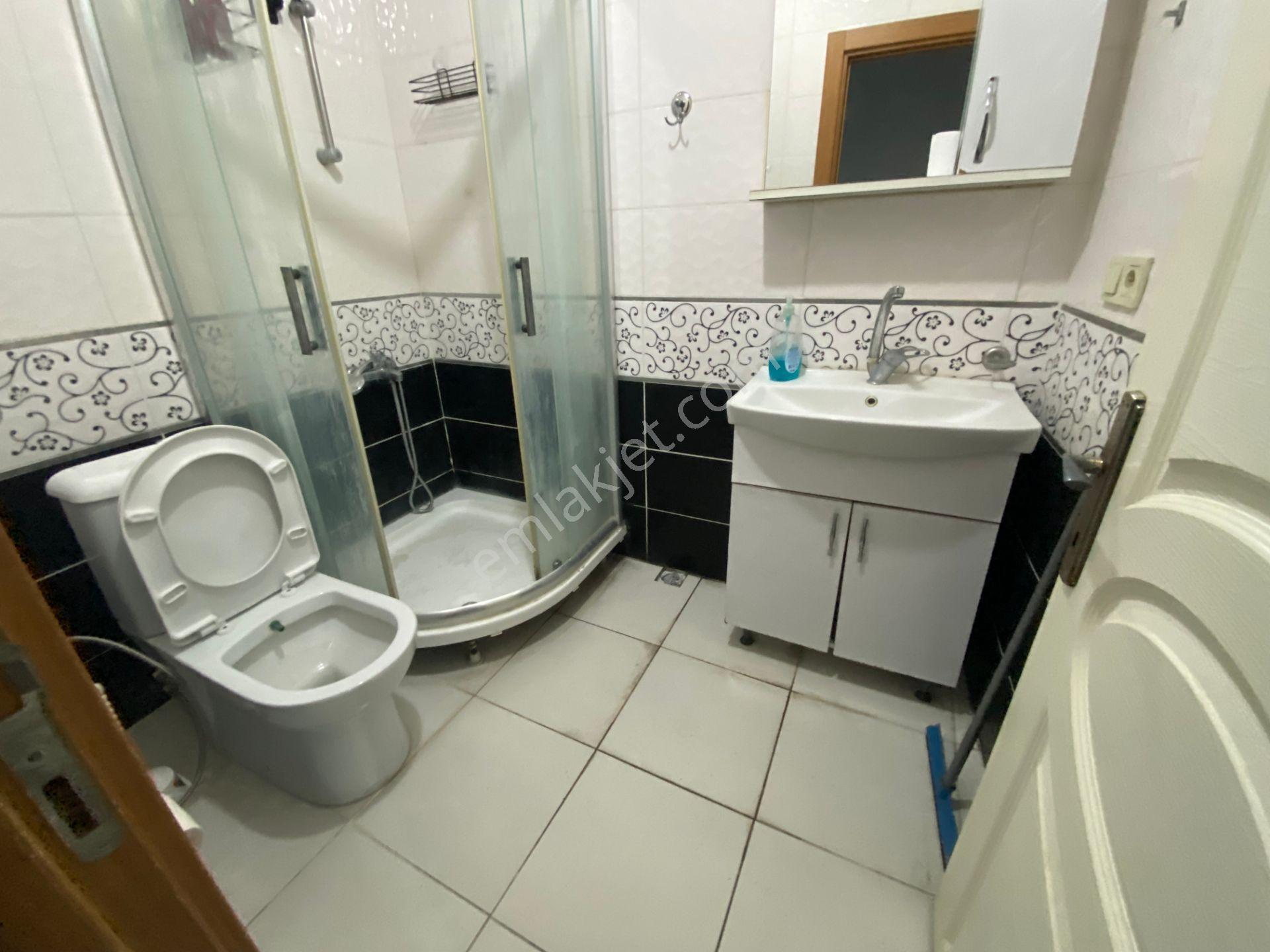 Avrupa Emlak Tan Namık Kemal Mh 70m² 1+1 Bahçe Kat,7 Yaş,iskanlı, Y.t Ünüvesitesi Karşısında,satılık — fotoğraf 7