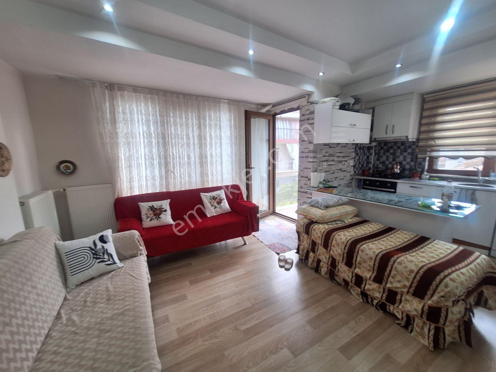 Nehirden Sırakapılarda Satılık 2+1 Açık Mutfak Daire — fotoğraf 2