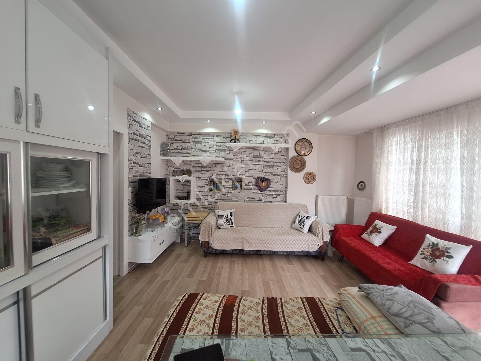 Nehirden Sırakapılarda Satılık 2+1 Açık Mutfak Daire — fotoğraf 5