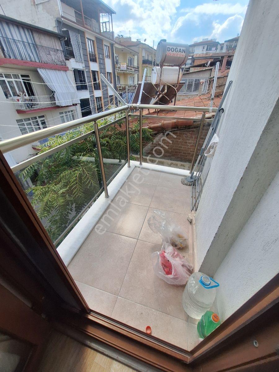 Nehirden Sırakapılarda Satılık 2+1 Açık Mutfak Daire — fotoğraf 7