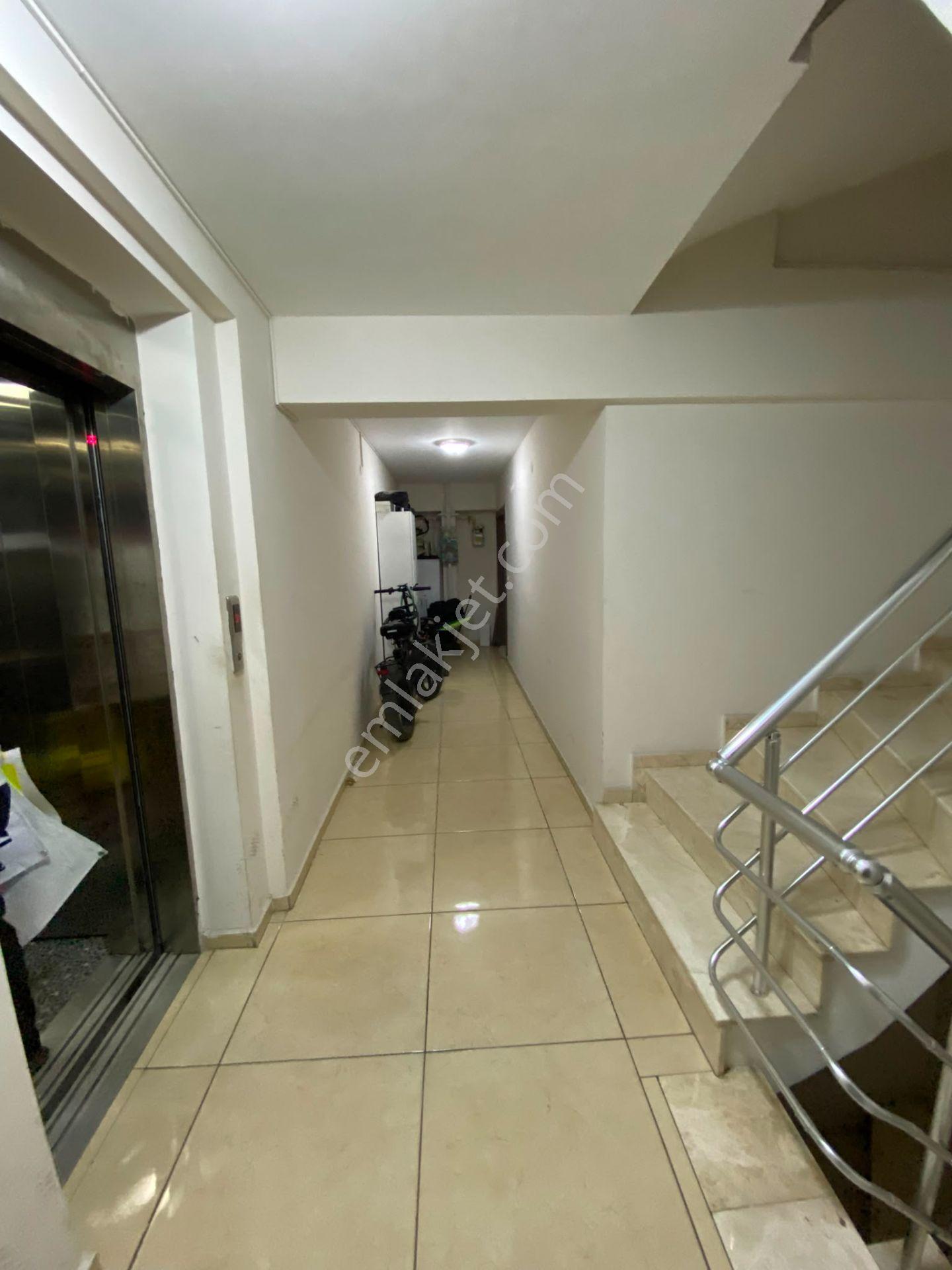 Merkez Efendi Mahallesidaire Site İçi 3+1 115m2 5 Katınının 3 Katı Açık Mutfak Full Özelikli Petek K — fotoğraf 7