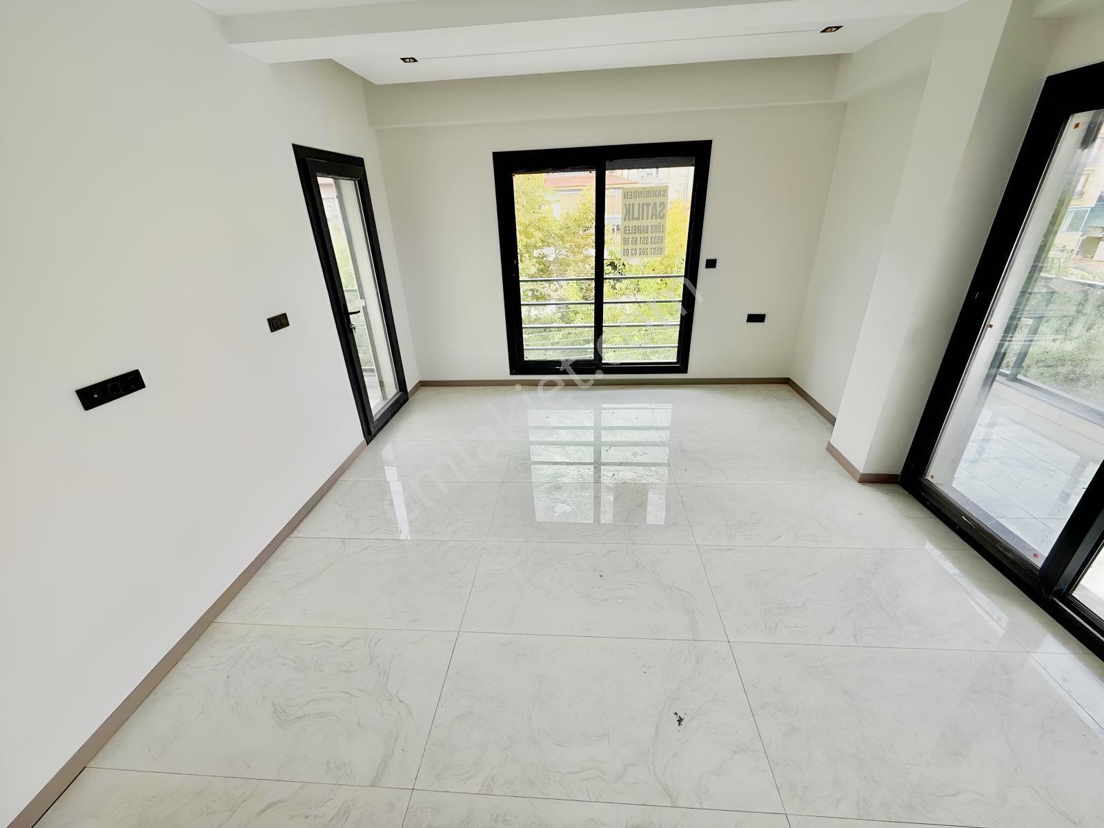Zeytinköy'de 2+1 Ebeveyn Banyolu Yeşil Alan Cepheli Daireler — fotoğraf 6