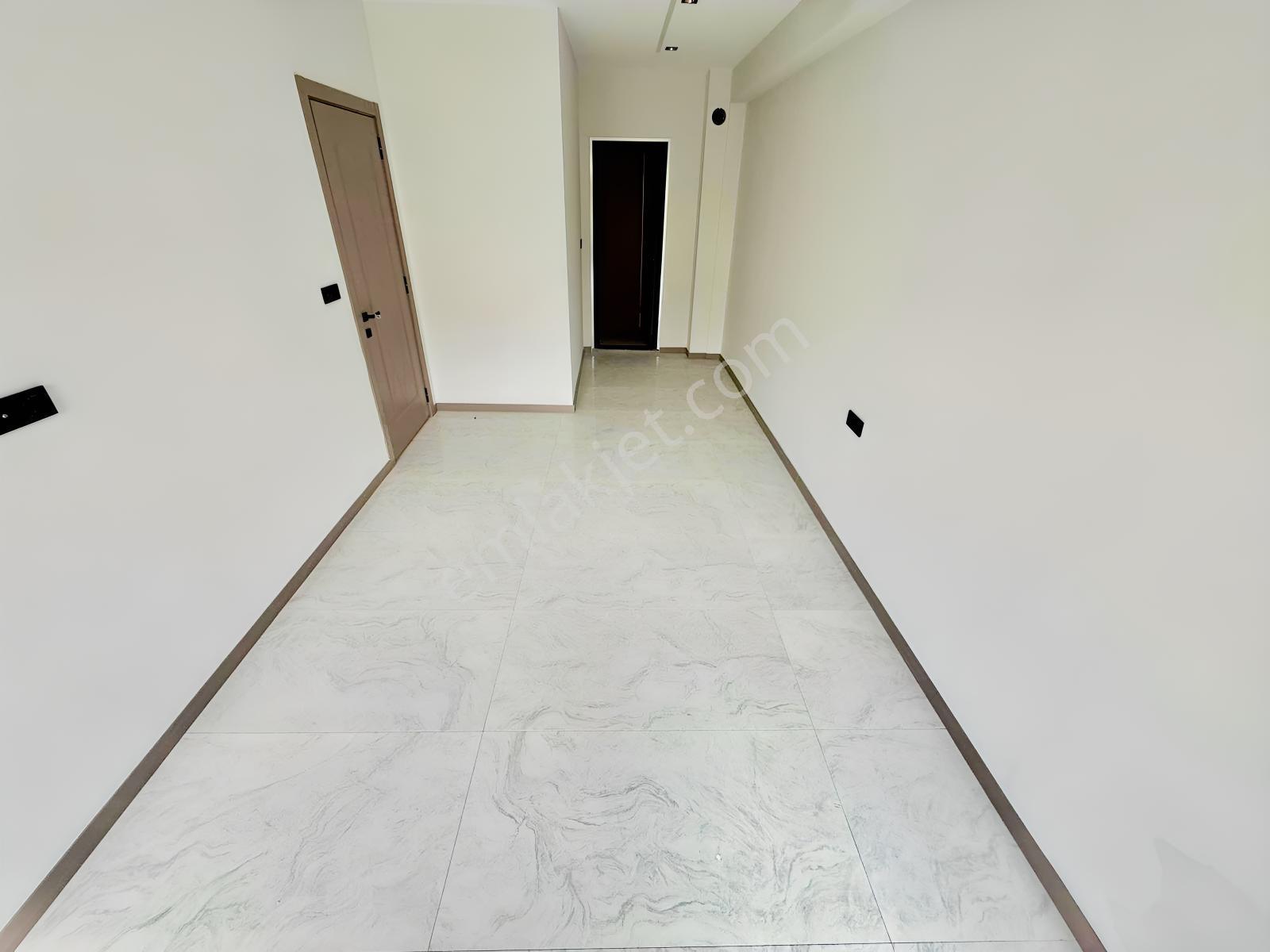 Zeytinköy'de 2+1 Ebeveyn Banyolu Yeşil Alan Cepheli Daireler — fotoğraf 9