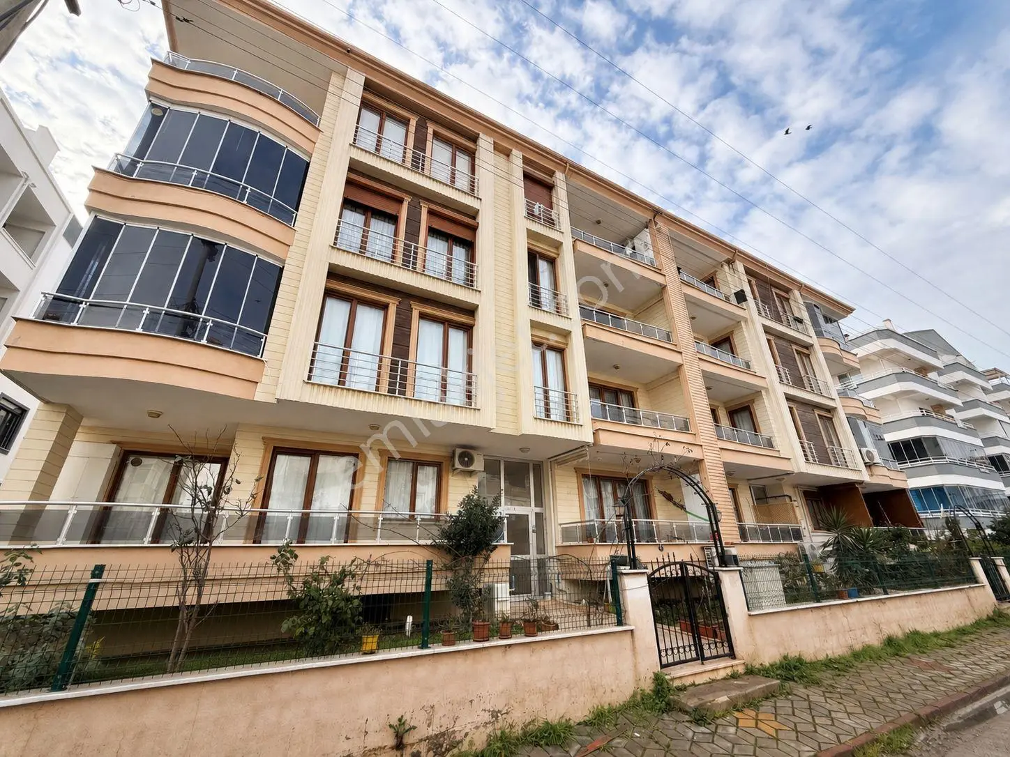 Gümüş'den Akçayda Ön Cephe Arakat Ebeveynli Kombili 3+1 Daire! — fotoğraf 35