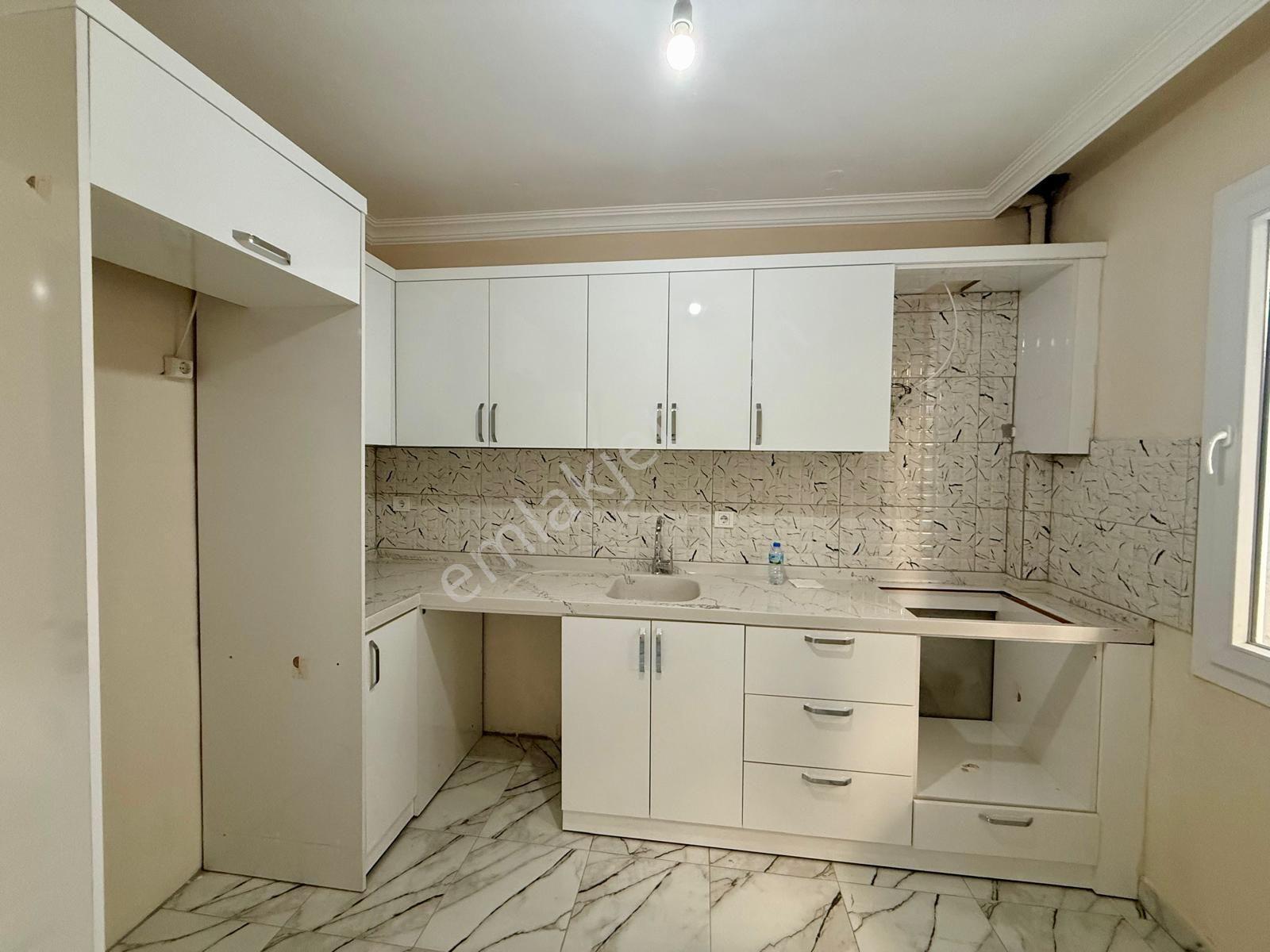 Kuşadasının Tam Merkezinde 5+2 Triplex Satılık Villa !! — fotoğraf 2