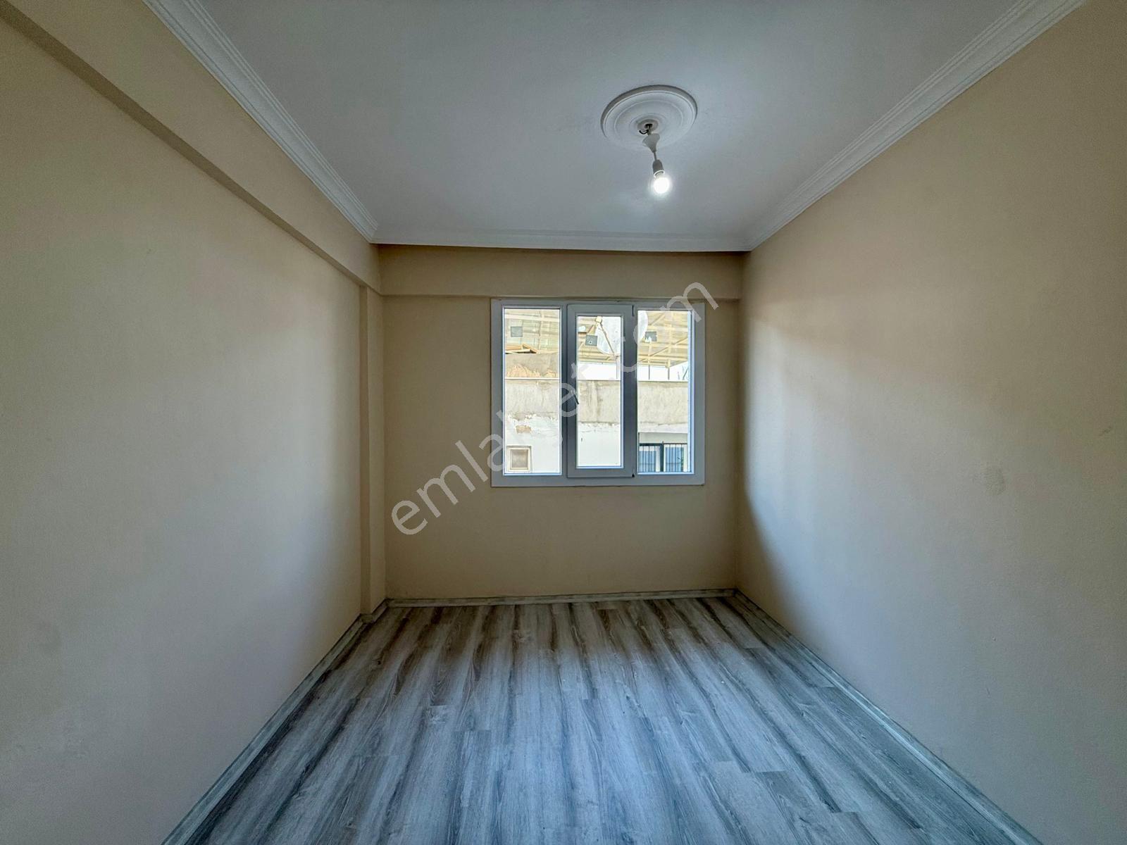 Kuşadasının Tam Merkezinde 5+2 Triplex Satılık Villa !! — fotoğraf 15