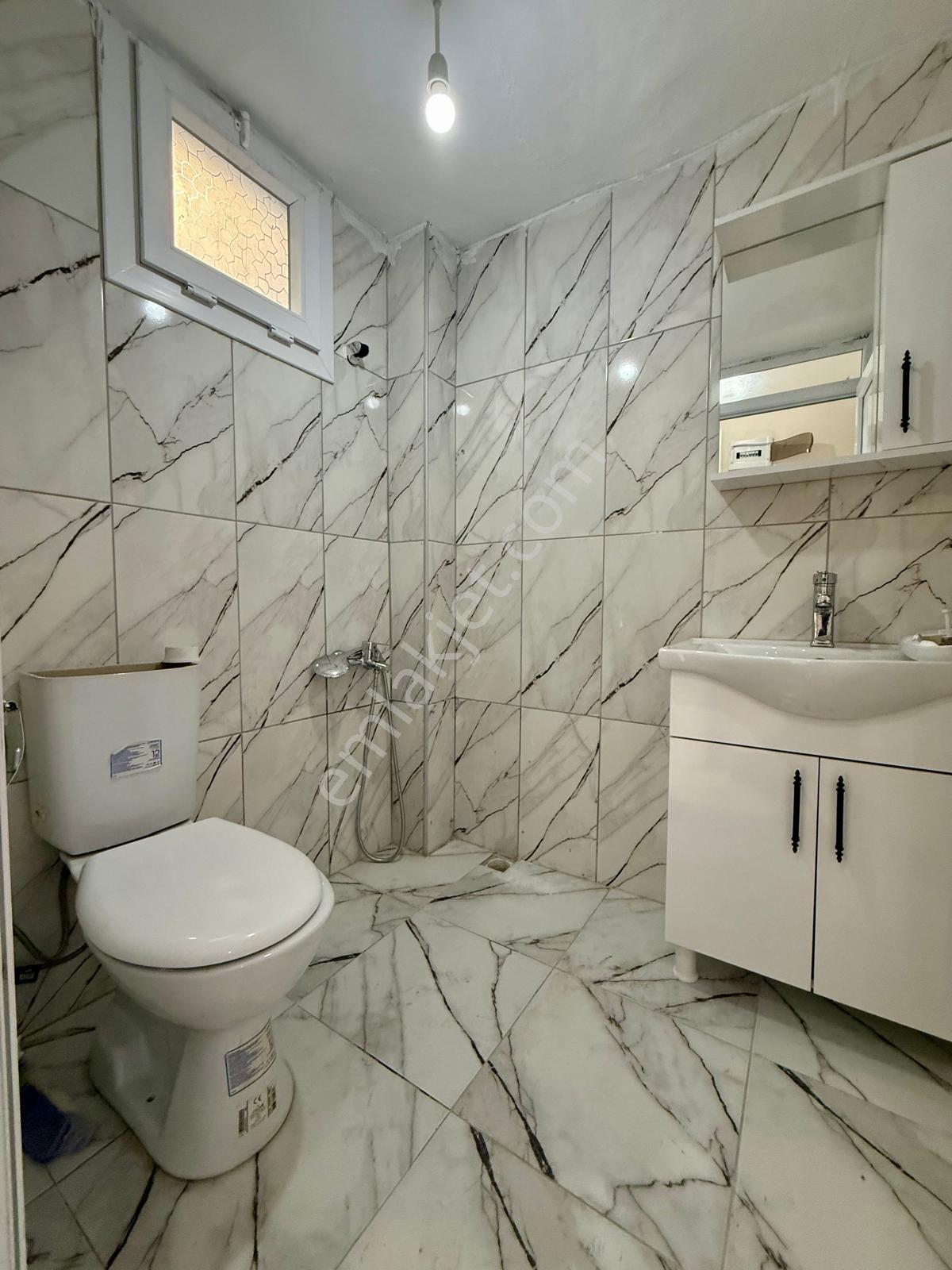 Kuşadasının Tam Merkezinde 5+2 Triplex Satılık Villa !! — fotoğraf 29