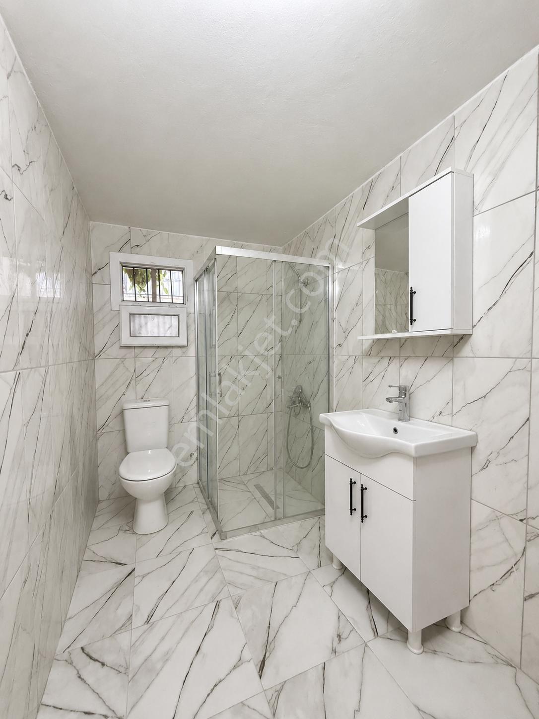 Kuşadasının Tam Merkezinde 5+2 Triplex Satılık Villa !! — fotoğraf 32