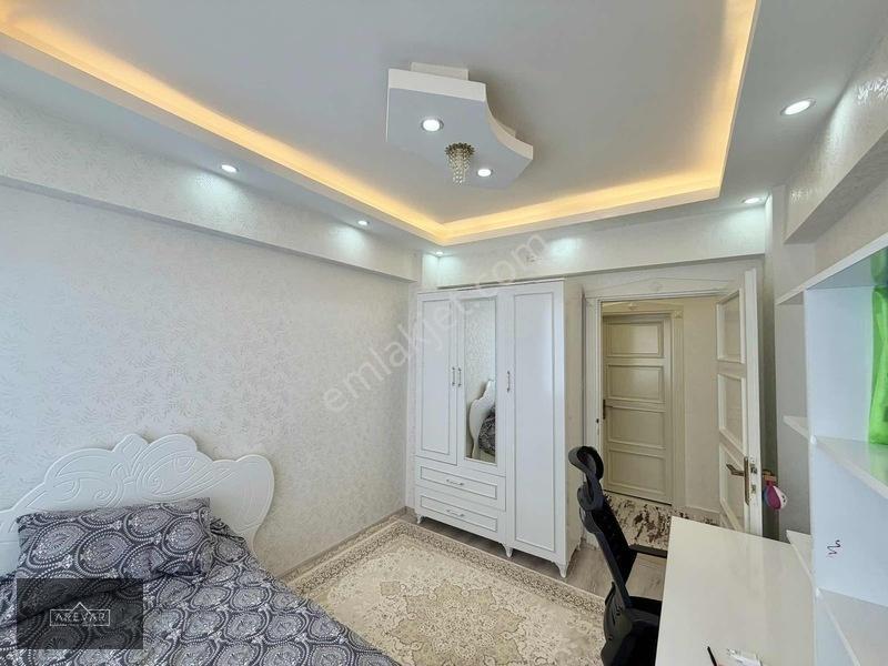 Arevar'dan Batıkent'te Satılık Geniş 4+1 Daire — fotoğraf 11