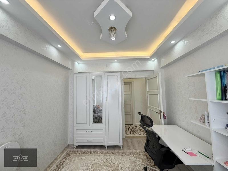 Arevar'dan Batıkent'te Satılık Geniş 4+1 Daire — fotoğraf 12