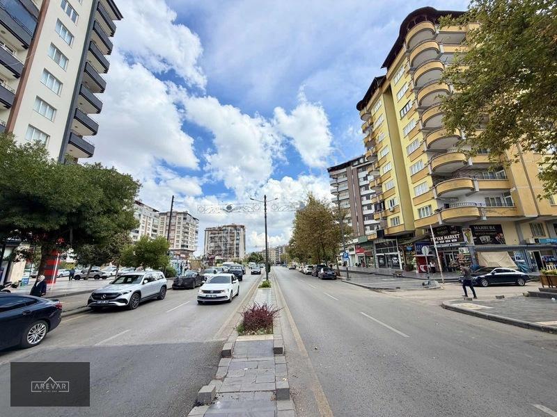 Arevar'dan Batıkent'te Satılık Geniş 4+1 Daire — fotoğraf 35