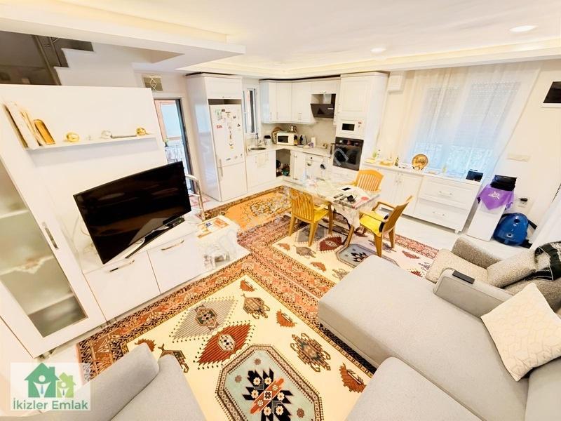 Ürkmez Doğanbey De Lüks Yapılı Geniş Ve Konforlu 3+1 Villa — fotoğraf 18