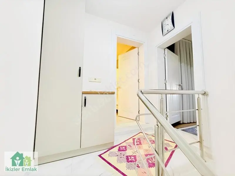Ürkmez Doğanbey De Lüks Yapılı Geniş Ve Konforlu 3+1 Villa — fotoğraf 32