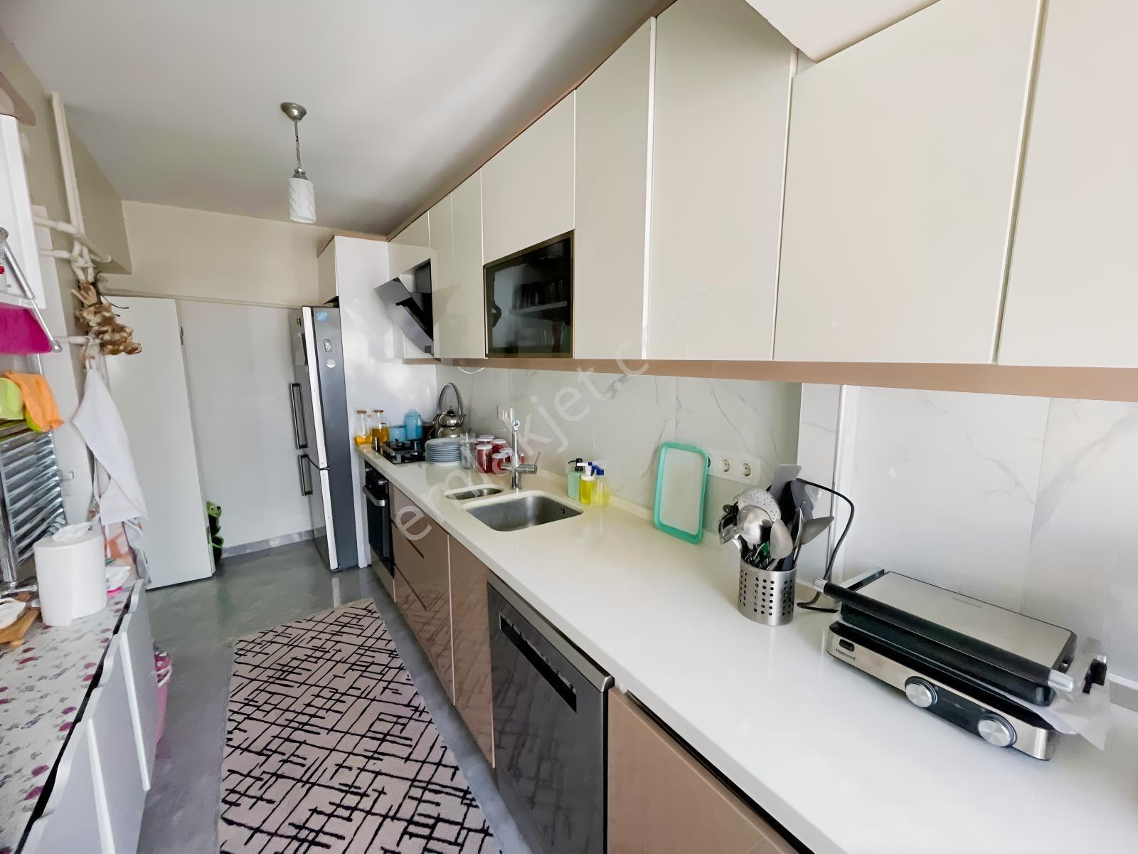 Turtaş Sitesi'nde 7.katta 3+1 Panoramik Manzaralı Satılık Daire — fotoğraf 3