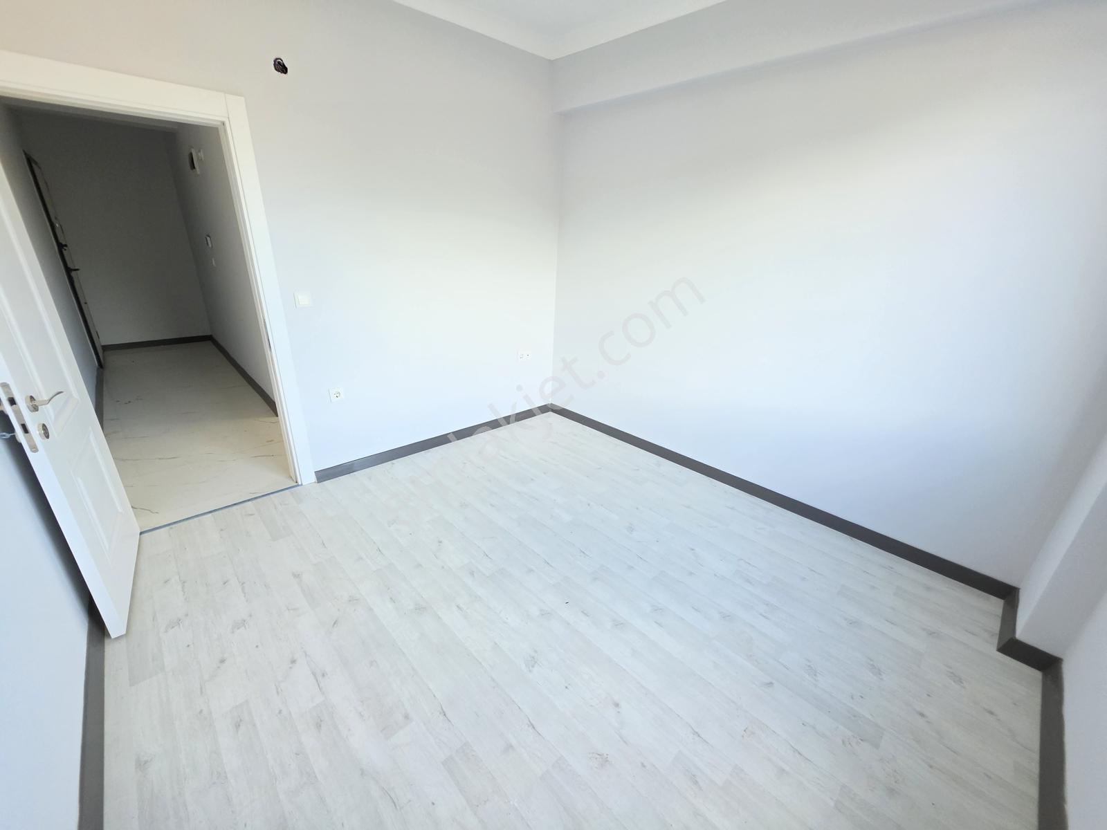 Tayla'dan Gömeç Kemalpaşa'da Satılık Sıfır 1+1 Balkonlu Daire — fotoğraf 19