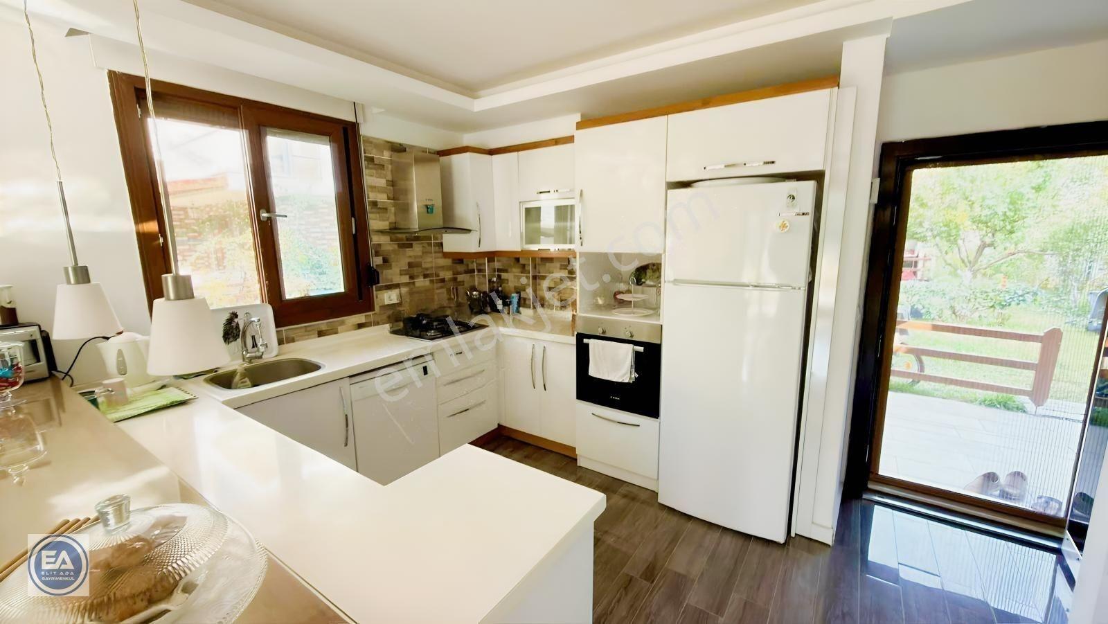 Kuşadası Davutlar'da Tek Müstakil Satılık Havuzlu Villa — fotoğraf 18