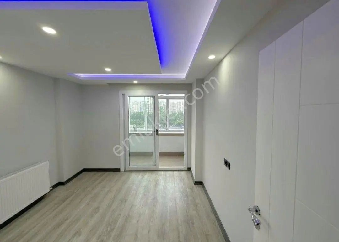 100.yıl Kriminal Civarı 2+1 Açık Az Katlı+kombili+ankastreli+cam Balkon+park Manzaralı Satılık Daire — fotoğraf 12