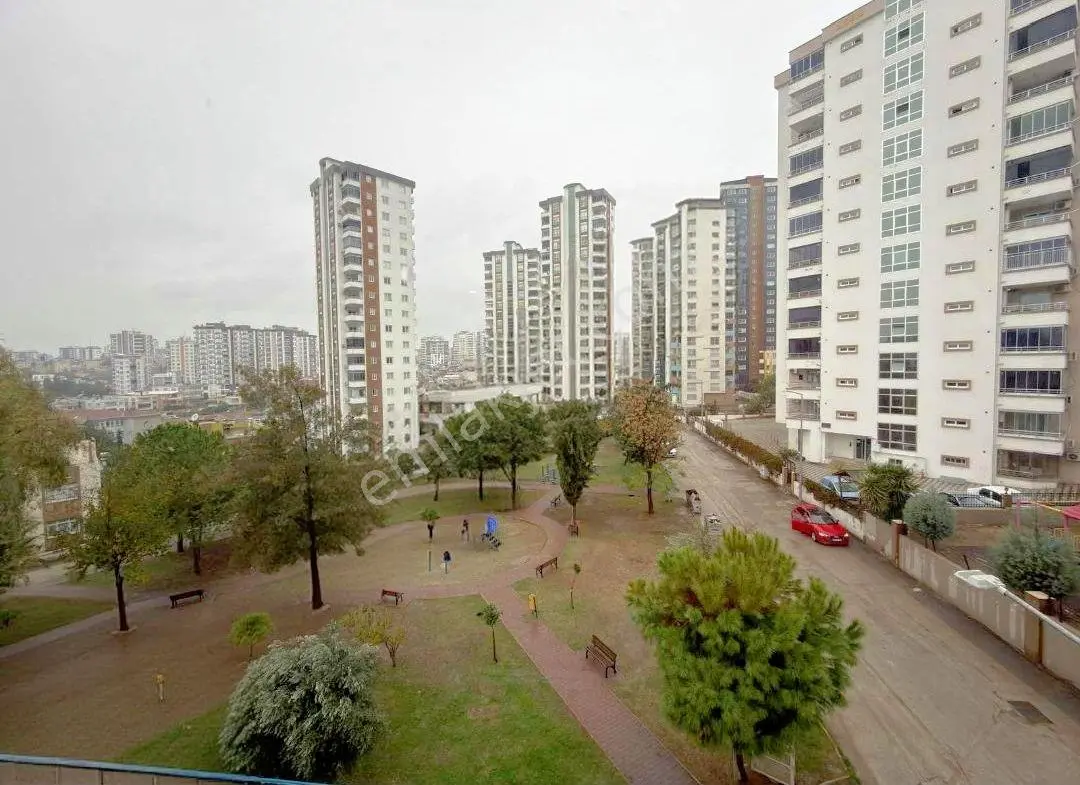 100.yıl Kriminal Civarı 2+1 Açık Az Katlı+kombili+ankastreli+cam Balkon+park Manzaralı Satılık Daire — fotoğraf 26