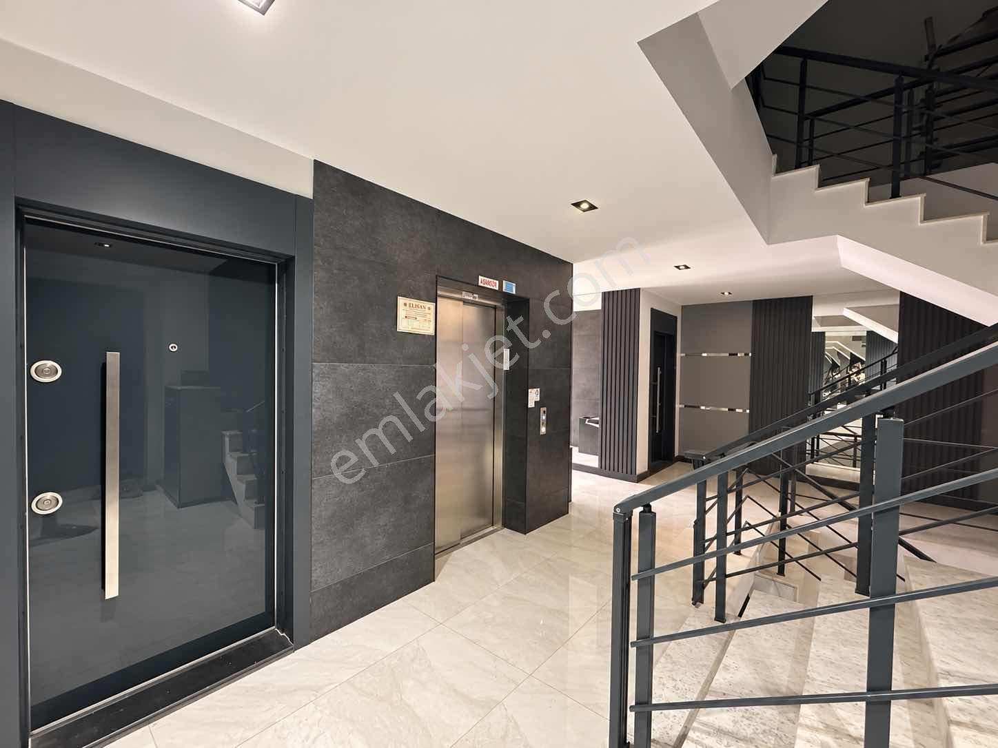 Bahçe Kullanımlı Satılık 2+1 Daire — fotoğraf 4