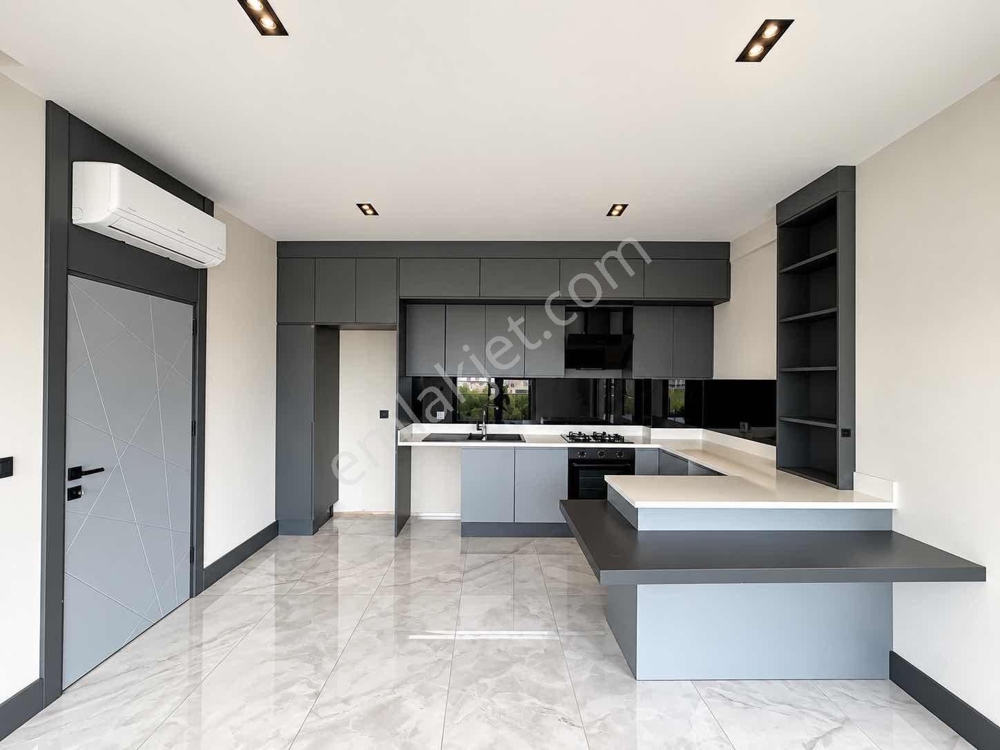 Bahçe Kullanımlı Satılık 2+1 Daire — fotoğraf 11